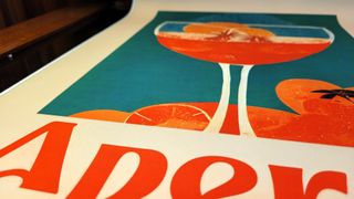 Retrò Aperol Canvas Club Bar arredamento