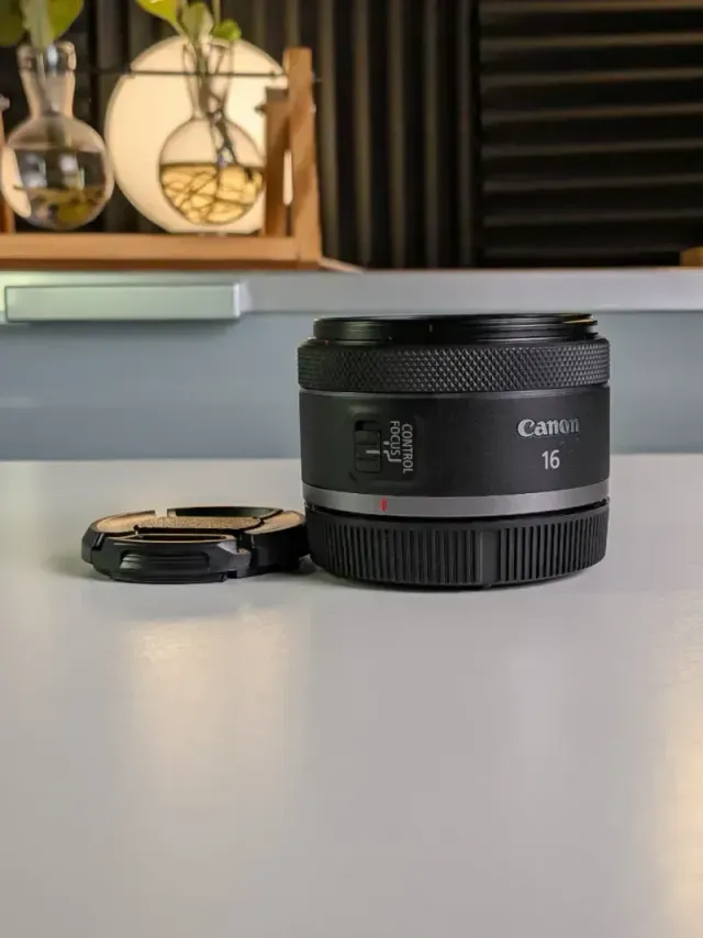 COMO NUEVO | Canon RF 16mm 2.8