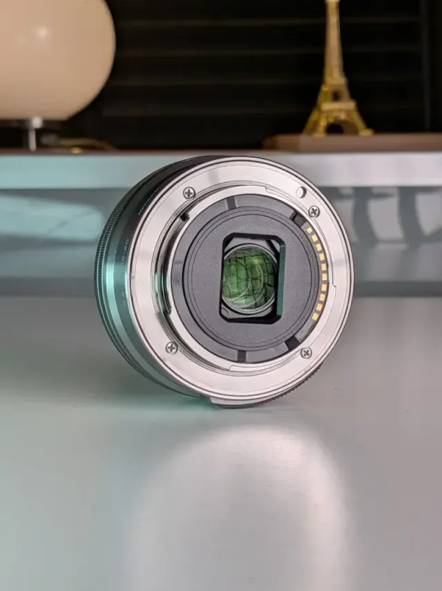 COMO NUEVA | Sony a6100 + objetivo kit