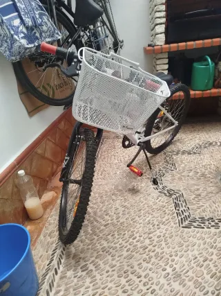 Bicicleta infantil B'TWIN blanca