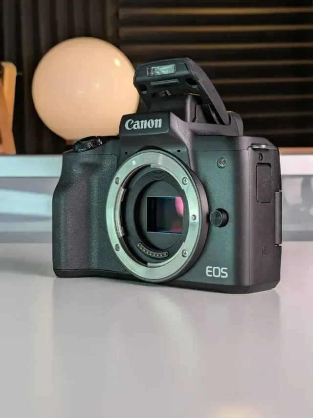 Canon EOS M50 + objetivo 15-45 mm