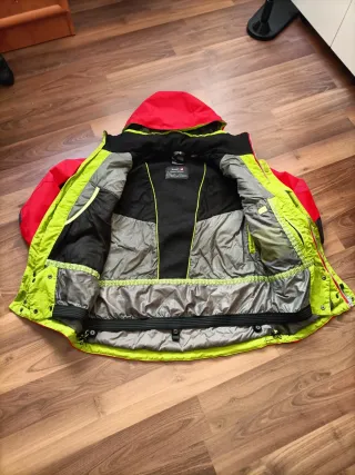 Chaqueta Millet Roja y Verde