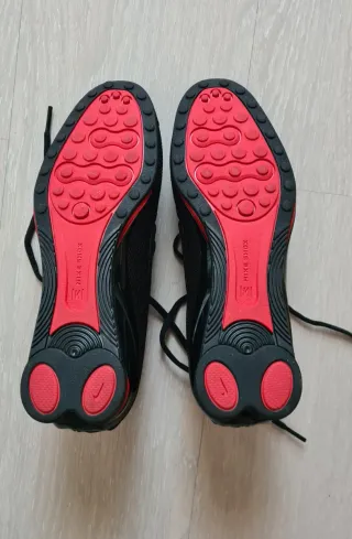 Zapatillas Nike Shox Mujer T39 Negra/Roja