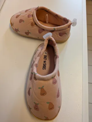 Nº 29 Zapatillas de estar por casa