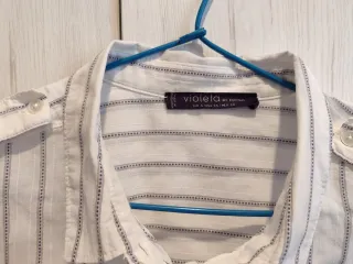 Camisa blanca rayas azul de mujer Violeta by Mango