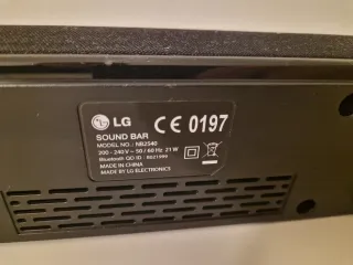 Barra de Sonido LG NB2540 2.1 con Subwoofer