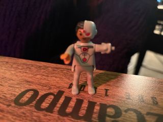 Playmobil Cyborg Huevo Kinder