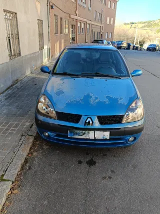 Renault Clio 2002