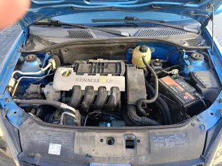 Renault Clio 2002