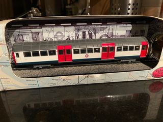 Maqueta tren metro Londres escala H0