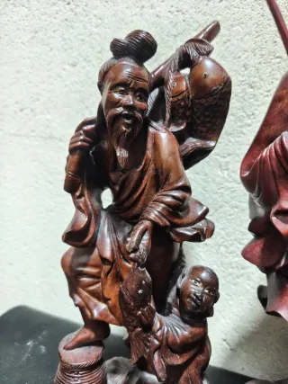 Figuras madera oriental