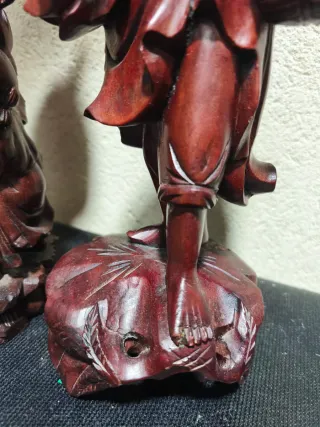 Figuras madera oriental