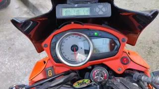 Kawasaki Z750 Naranja 96855 kms. Siempre en Garaje
