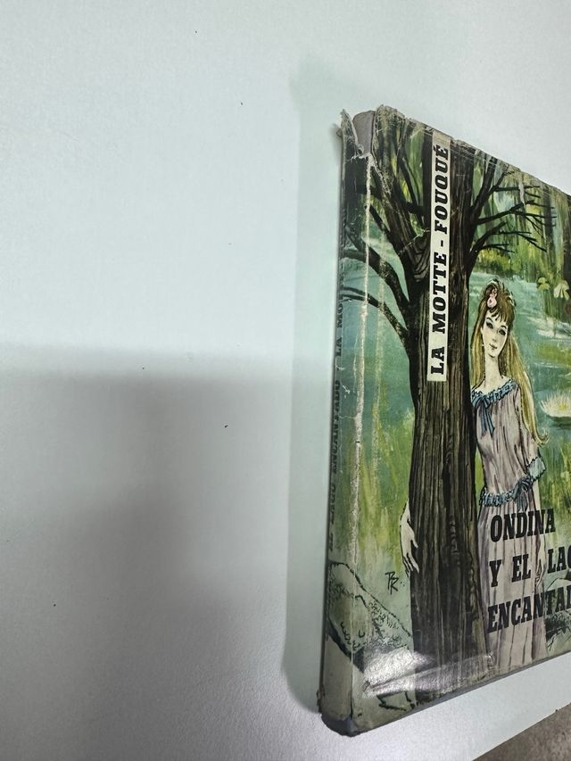 Ondina y el lago encantado