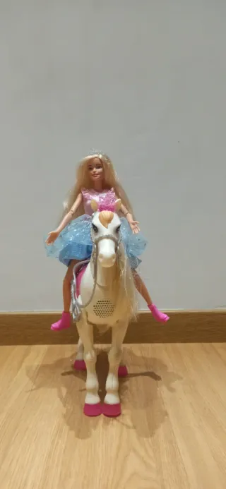 Barbie Muñeca y Caballo Interactivo