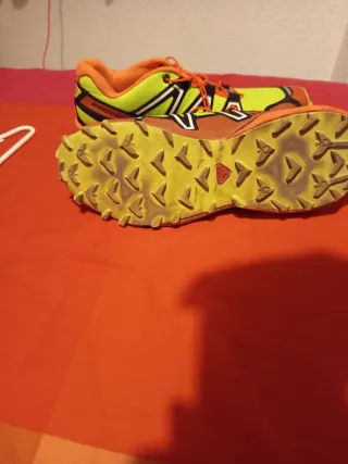 Zapatilla Salomon Trail Running Naranja/Amarillo