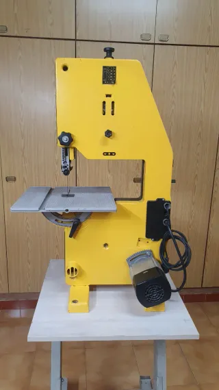 Sierra de cinta Dewalt DV738