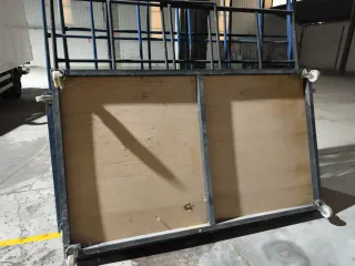 9 Jaulas de almacenamiento desmontables.