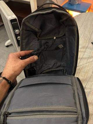 Bandolera Antirrobo Nissan con USB y Candado