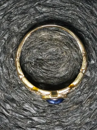 Anillo Oro 18kl Grande con Zafiro Azul