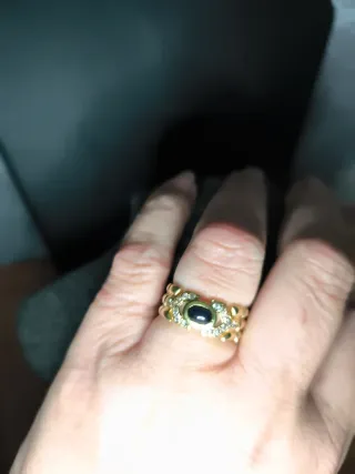 Anillo Oro 18kl Grande con Zafiro Azul