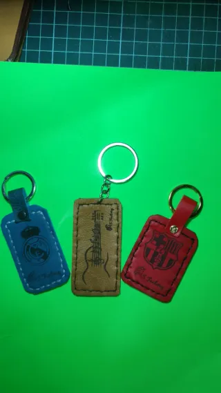 Cartera artesanal de Cuero cosida a mano