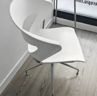 4 Sillas de oficina blancas modernas