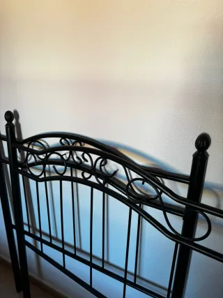 Cabecero de cama de metal negro 90