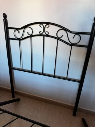 Cabecero de cama de metal negro 90