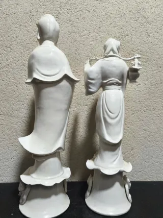 Par Figuras Porcelana Mujer