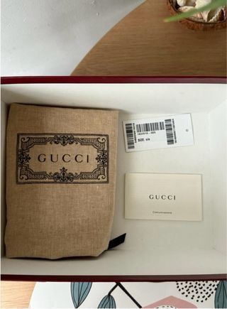 Bolso Gucci Negro Charol GG Dorado