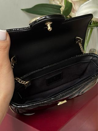 Bolso Gucci Negro Charol GG Dorado
