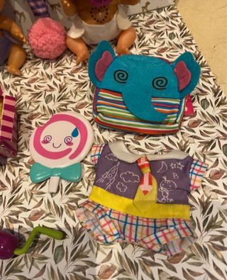 The Bellies con accesorios