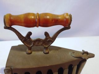 Plancha antigua de carbón