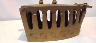 Plancha antigua de carbón