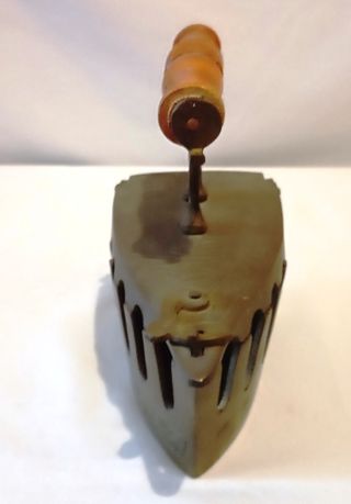 Plancha antigua de carbón