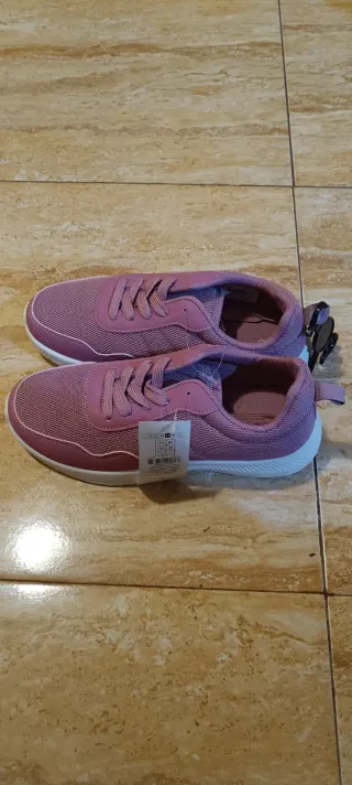 Zapatillas deportivas rosas talla 39