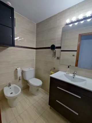 Piso 4 hab, 2 baños
