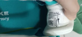 Zapatillas Nike Mujer Blancas y Turquesa