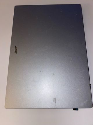 Portátil Acer Plata 9 meses uso