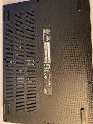 Portátil Acer Plata 9 meses uso