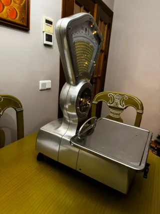 Báscula antigua de cocina