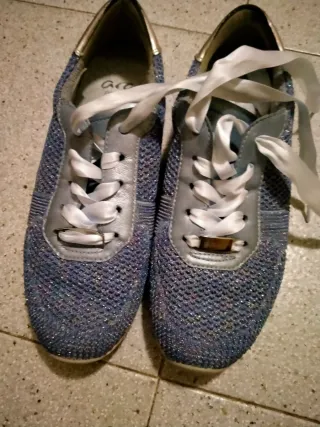 Tenis Mujer Brillantes Azul y Plata