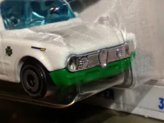 Hot Wheels Alfa Romeo Giulia TI super