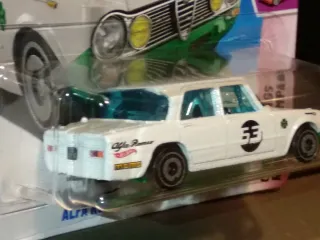 Hot Wheels Alfa Romeo Giulia TI super