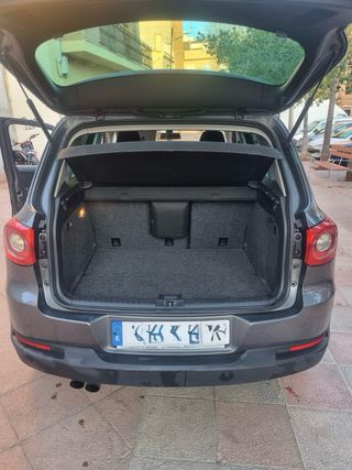 Volkswagen Tiguan 2011