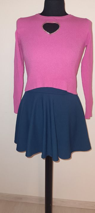 Maglia rosa con scollo a cuore