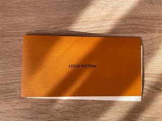 Caja de Louis Vuitton