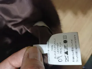 Gorra de piel marrón