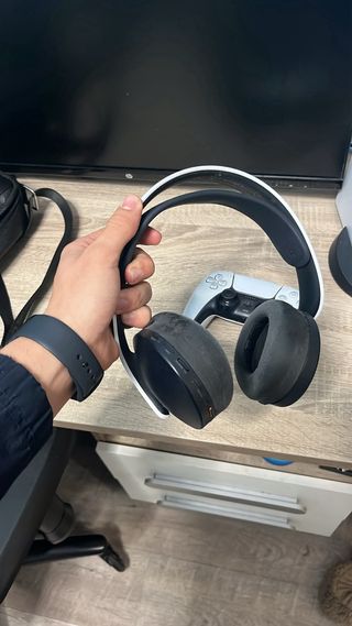 Consola PS5 Disco + Soporte + Cascos + 2 Mandos